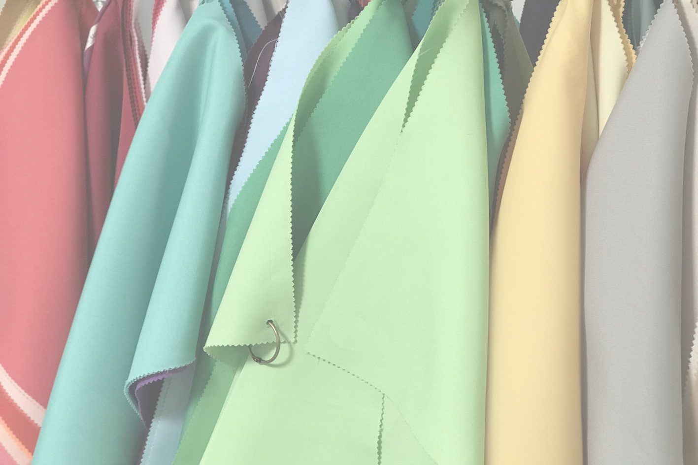 イルドクルールの個人カラー診断に使うカラードレープ